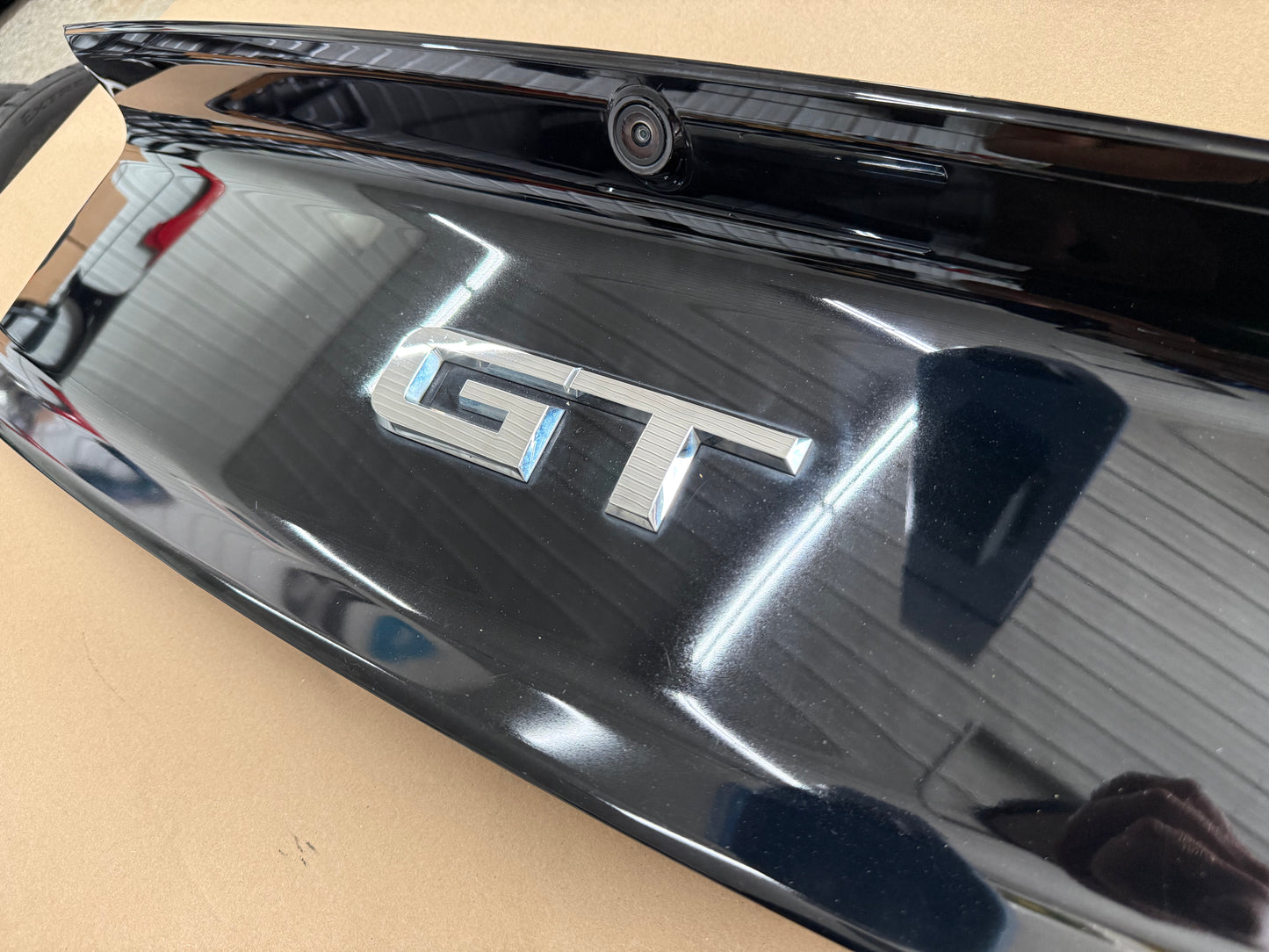 2015-2017 Ford Mustang GT 5.0 Trunk lid Panel Rear Decklid Back-Up Camera