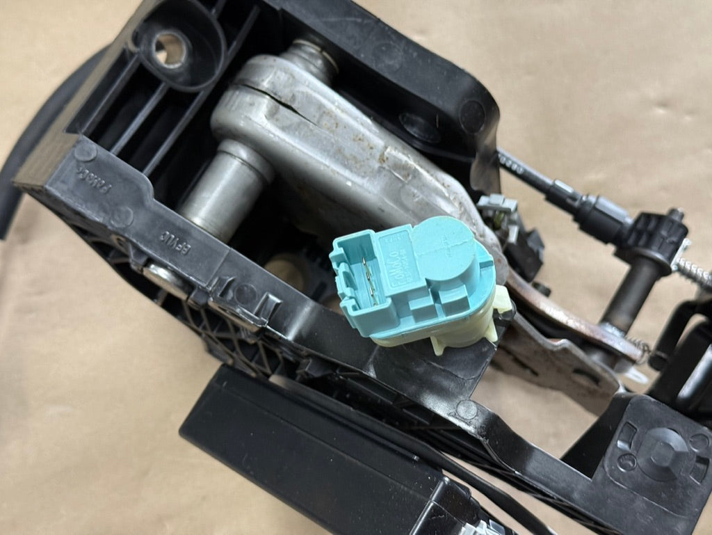 2023-2026 Ford F-250 Super Duty Adjustable Brake Pedal Memory