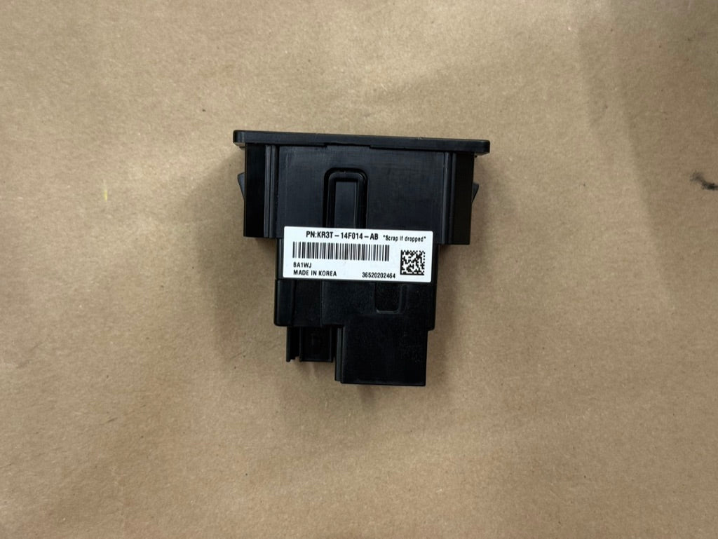 2021 Ford Mustang GT Touch Screen, Face Plate, Radio, Module USB Port