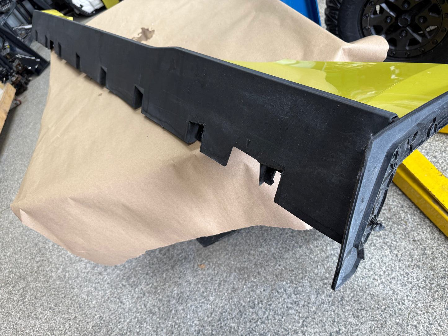 2024-2026 Ford Mustang GT LH Driver Side Skirt Molding "B7"