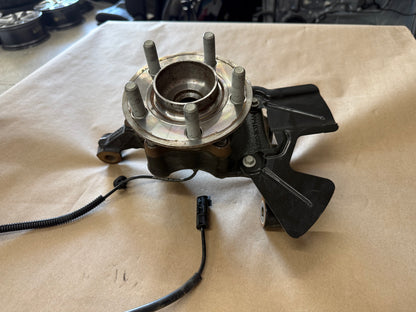 2021-2023 Ford Mustang 5.0 GT LH Driver Side Front Spindle Knuckle Hub 4 Bolt
