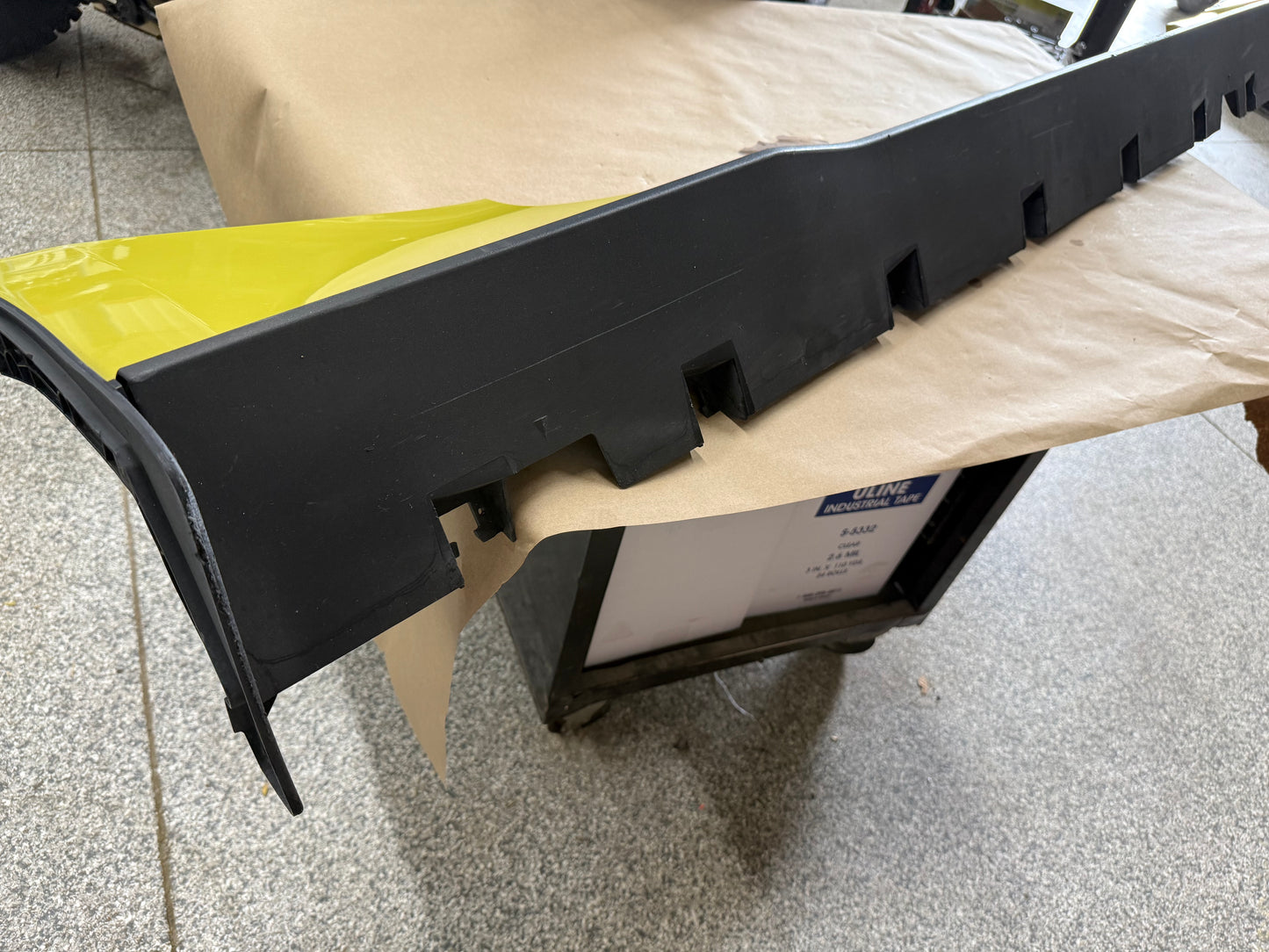 2024-2026 Ford Mustang GT RH Passenger Side Skirt Molding "B7"