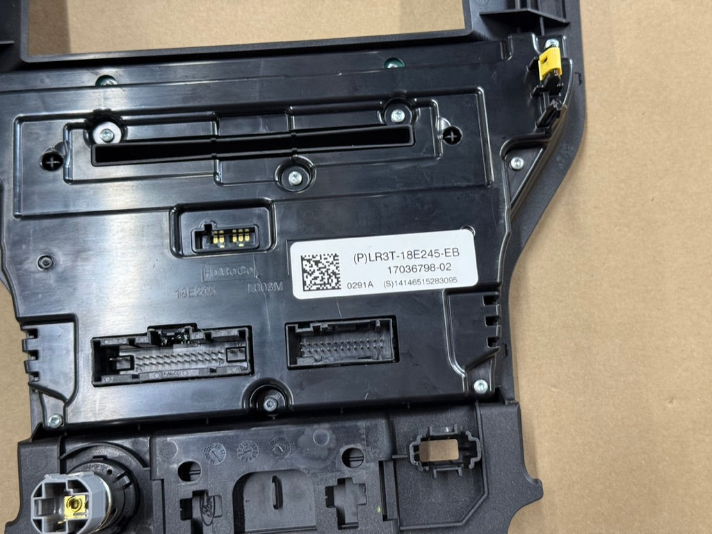 2021 Ford Mustang GT Touch Screen, Face Plate, Radio, Module USB Port