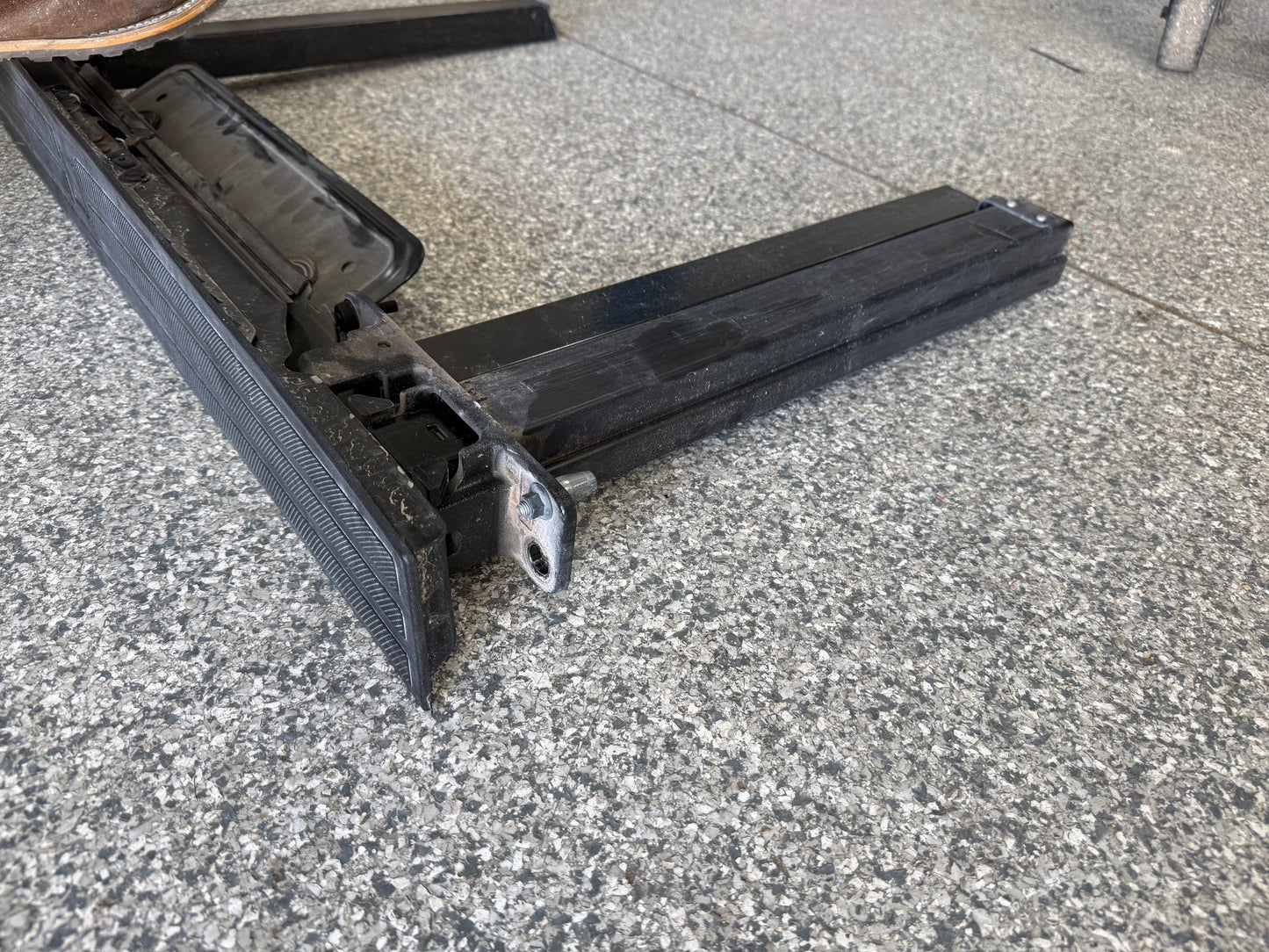 2023-2026 Ford F-250 F-350 Super Duty Tailgate Step OEM