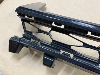 2016-2018 Chevrolet Camaro SS Front Bumper Upper Grille "GM"