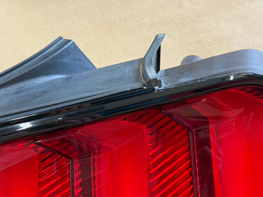 2018-2023 Ford Mustang GT V6 EcoBoost Tail Light RH Passenger Side LED