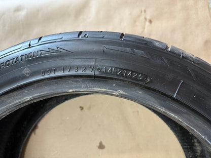 Nitto NT555 G2 265/40/19 Tire