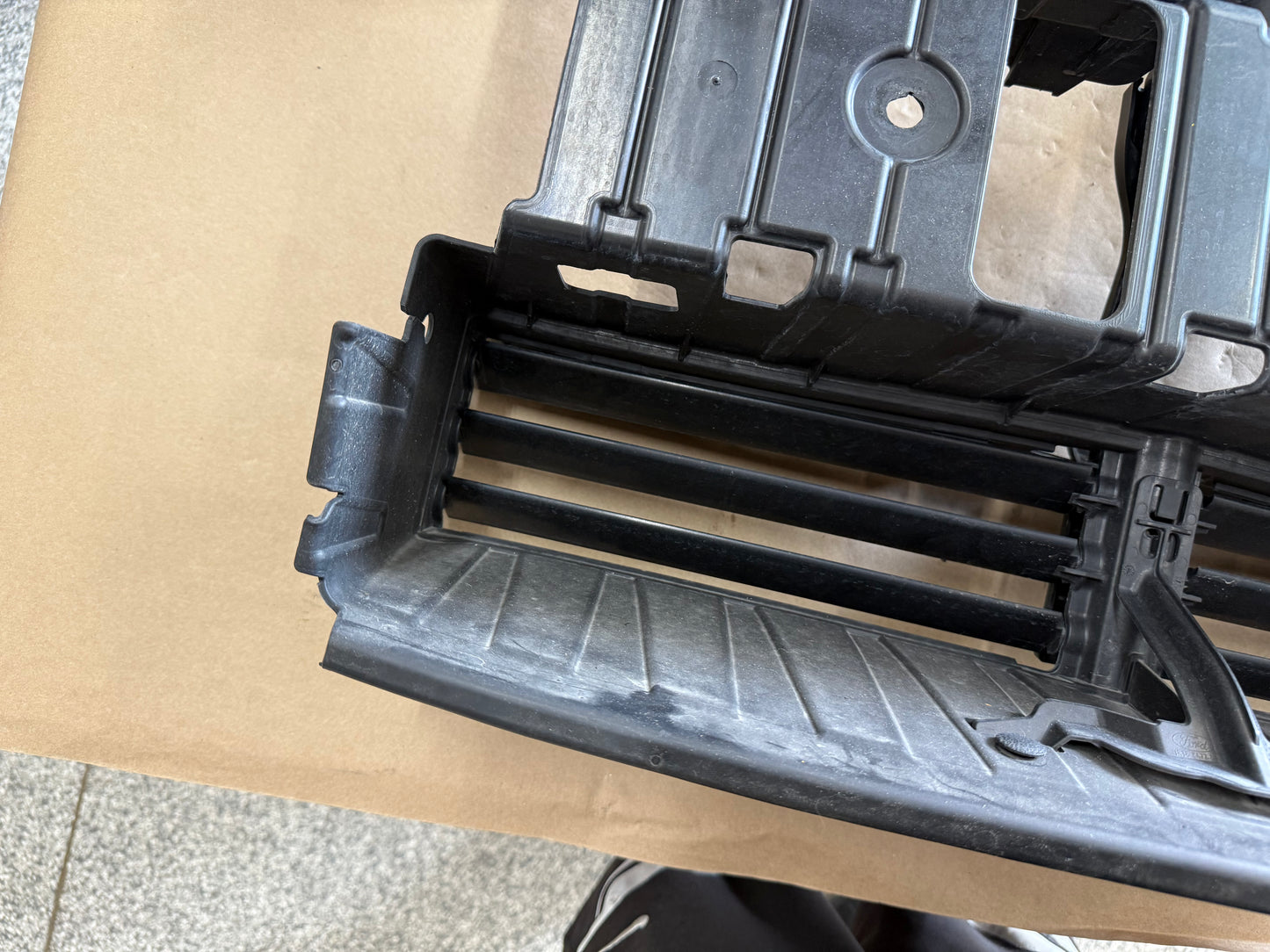 2018-2023 Ford Mustang GT Radiator Air Shutter Grille Assembly