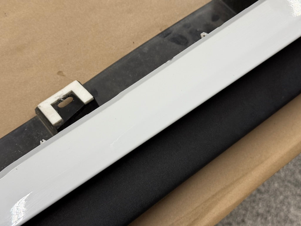 2015-2023 Ford Mustang GT V6 LH Side Skirt Molding Driver Side "YZ"