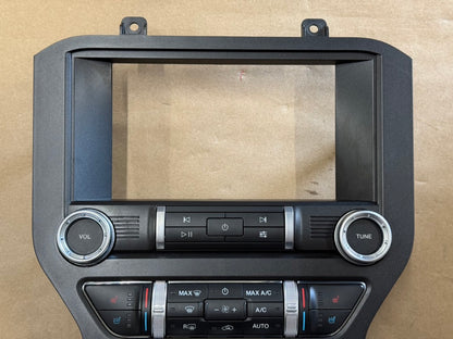 2021 Ford Mustang GT Touch Screen, Face Plate, Radio, Module USB Port