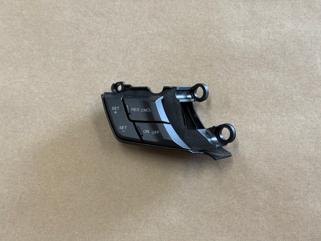 2015-2023 Ford Mustang GT LH Steering Wheel Button Cruise Control Steering