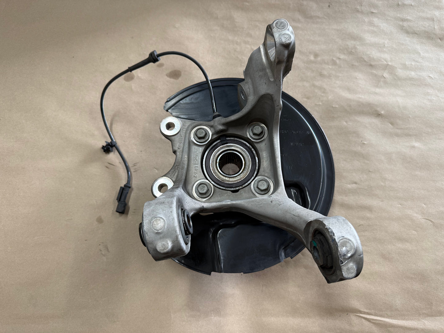 2015-2023 Ford Mustang 5.0 GT LH Driver Side Rear Spindle Knuckle Hub