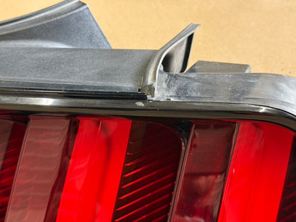 2015-2017 Ford Mustang GT V6 EcoBoost Tail Light RH Passenger Side LED