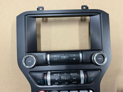 2022 Ford Mustang GT Touch Screen, Face Plate, Radio, Module USB Port