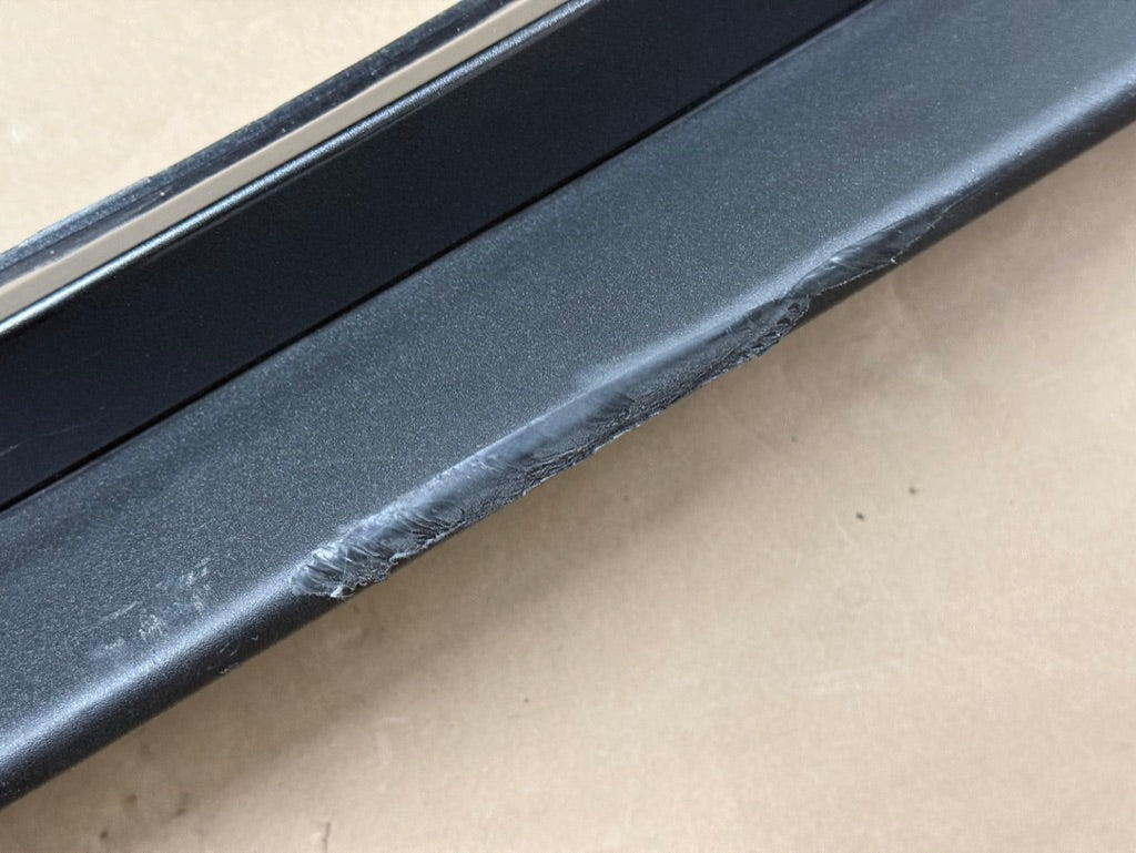 2015-2023 Ford Mustang GT V6 LH Side Skirt Molding Driver Side "J7"