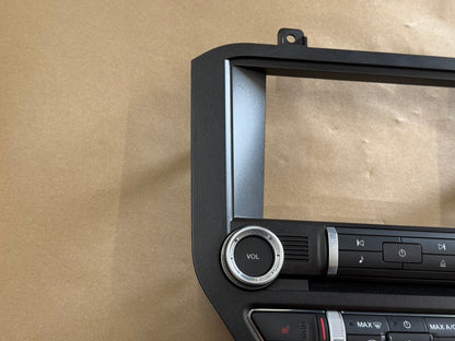 2021 Ford Mustang GT Touch Screen, Face Plate, Radio, Module USB Port