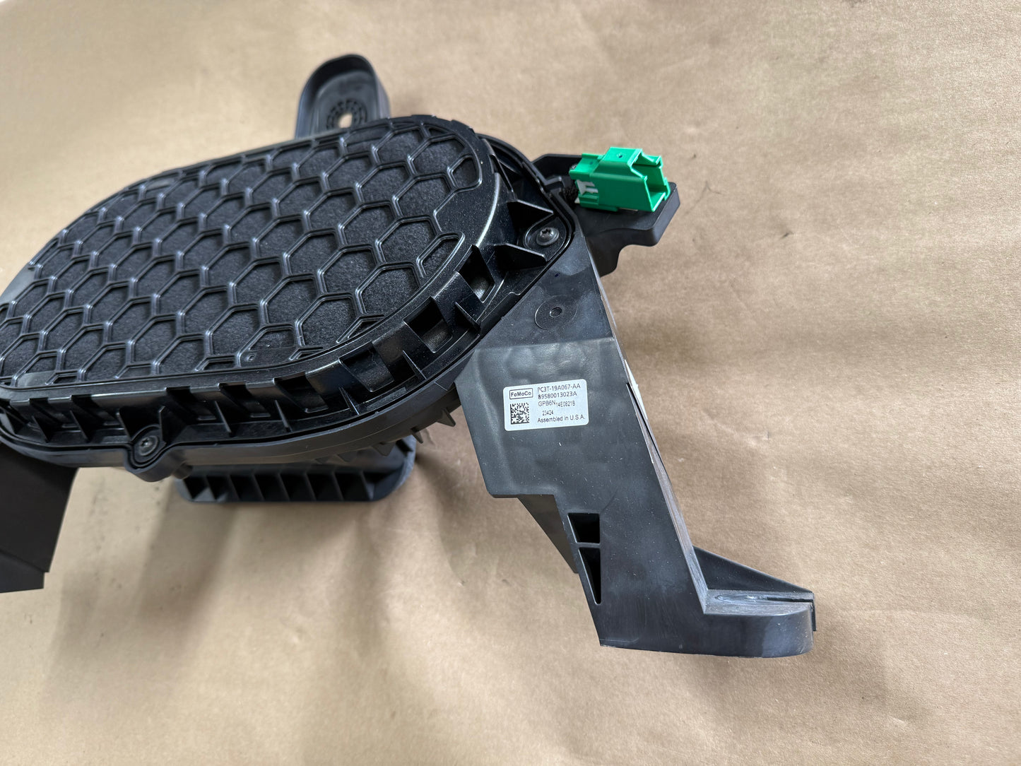 2023-2025 F-250 Super Duty Subwoofer Speaker Sub