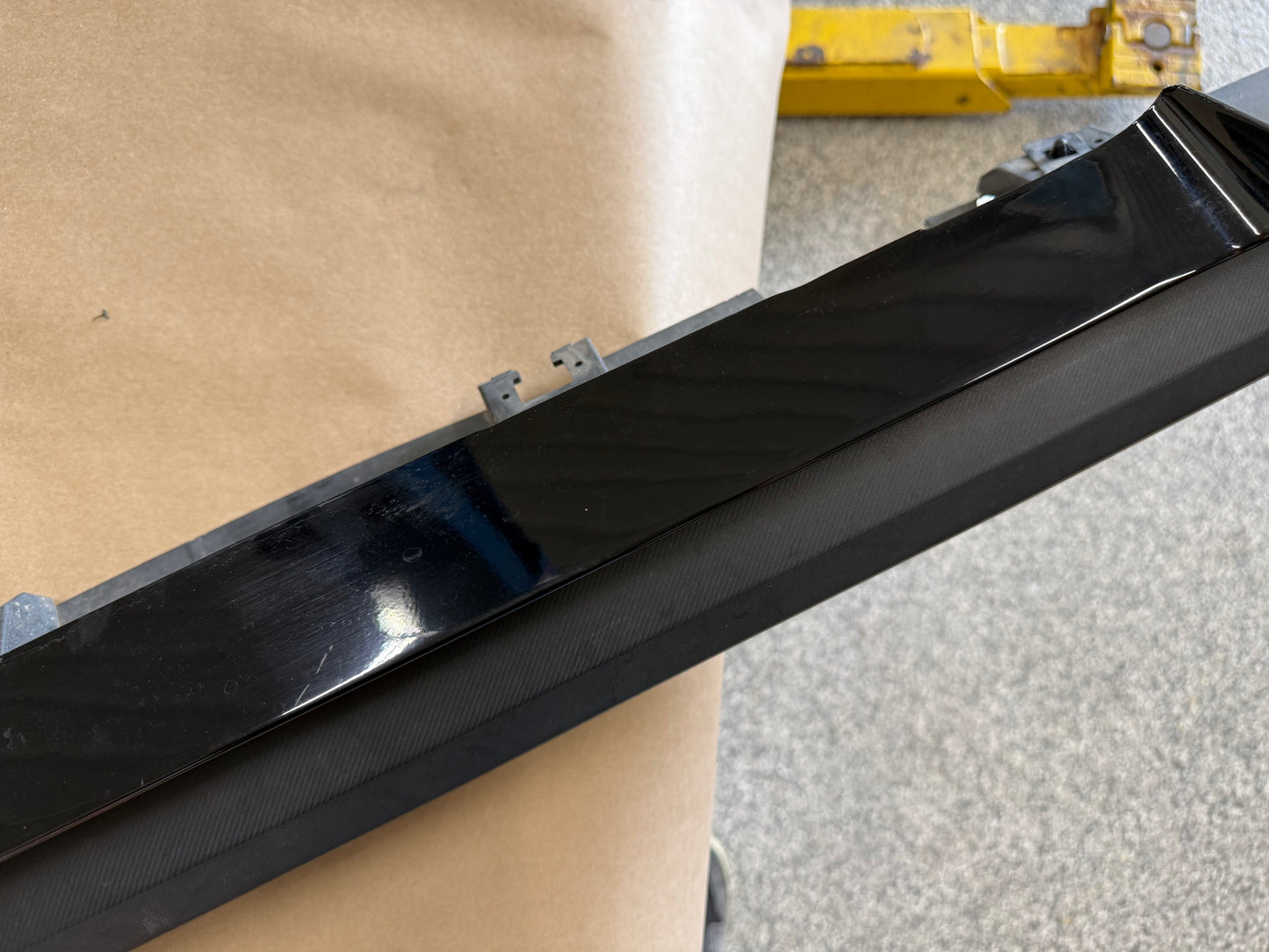 2024-2026 Ford Mustang GT RH Passenger Side Skirt Molding "G1"