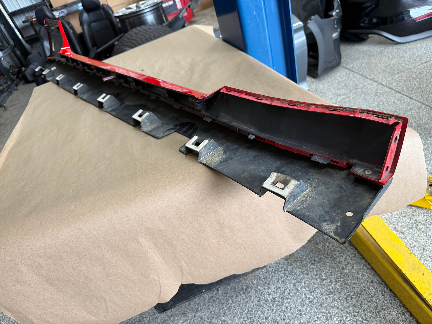 2015-2023 Ford Mustang GT V6 LH Side Skirt Molding Driver Side "PQ"