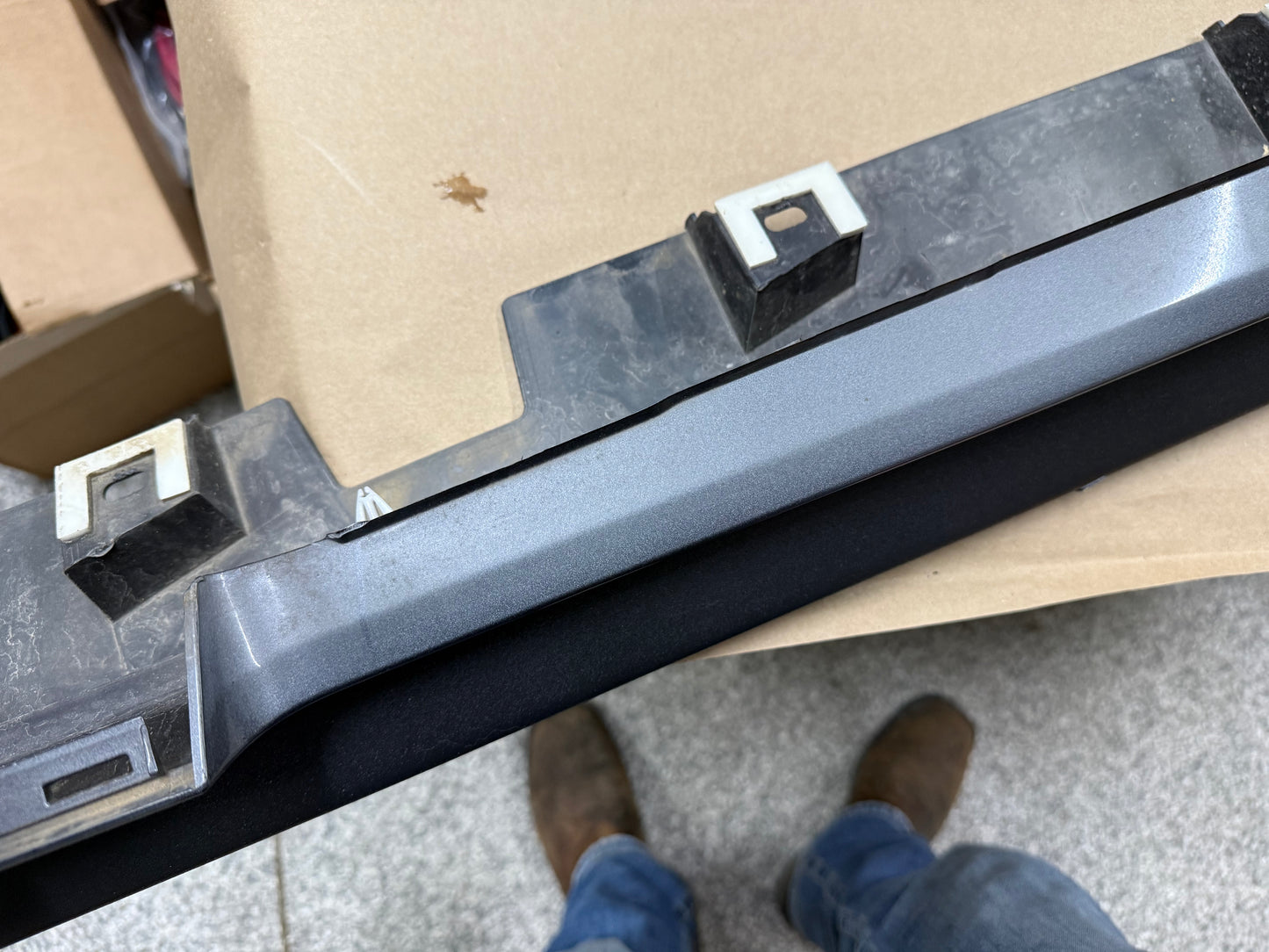 2015-2023 Ford Mustang GT V6 LH Side Skirt Molding Driver Side "M7"
