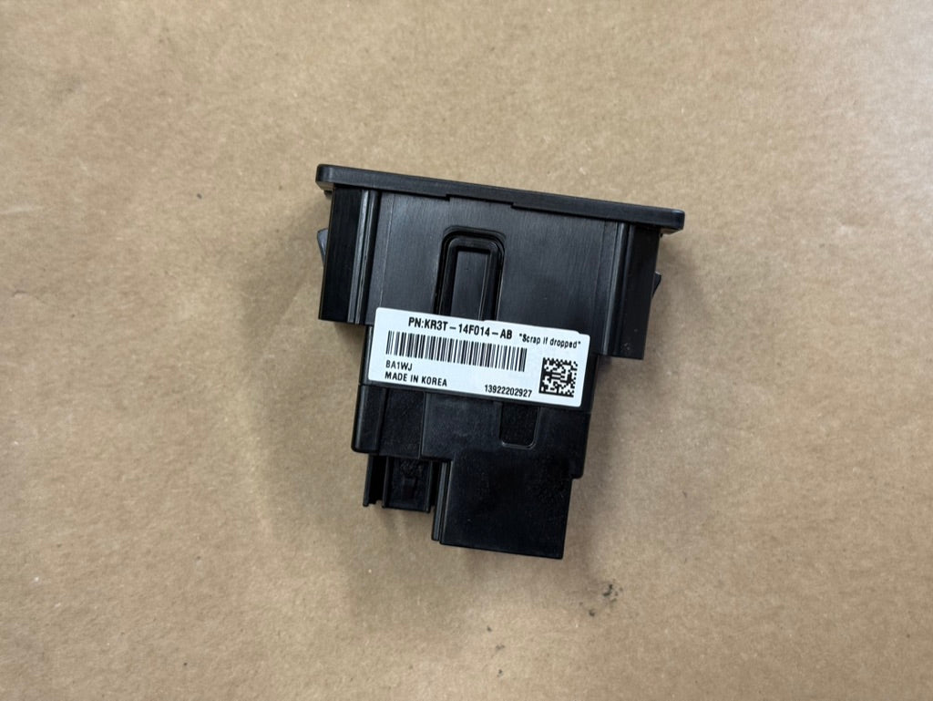 2023 Ford Mustang GT Touch Screen, Face Plate, Radio, Module USB Port
