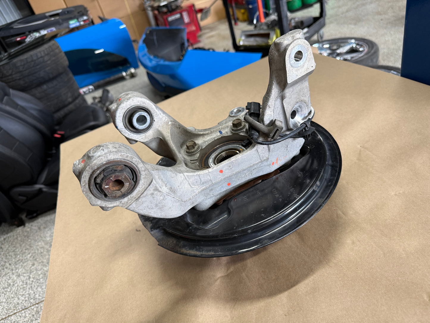 2015-2023 Ford Mustang 5.0 GT LH Driver Side Rear Spindle Knuckle Hub