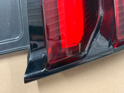 2015-2017 Ford Mustang GT V6 EcoBoost Tail Light RH Passenger Side LED