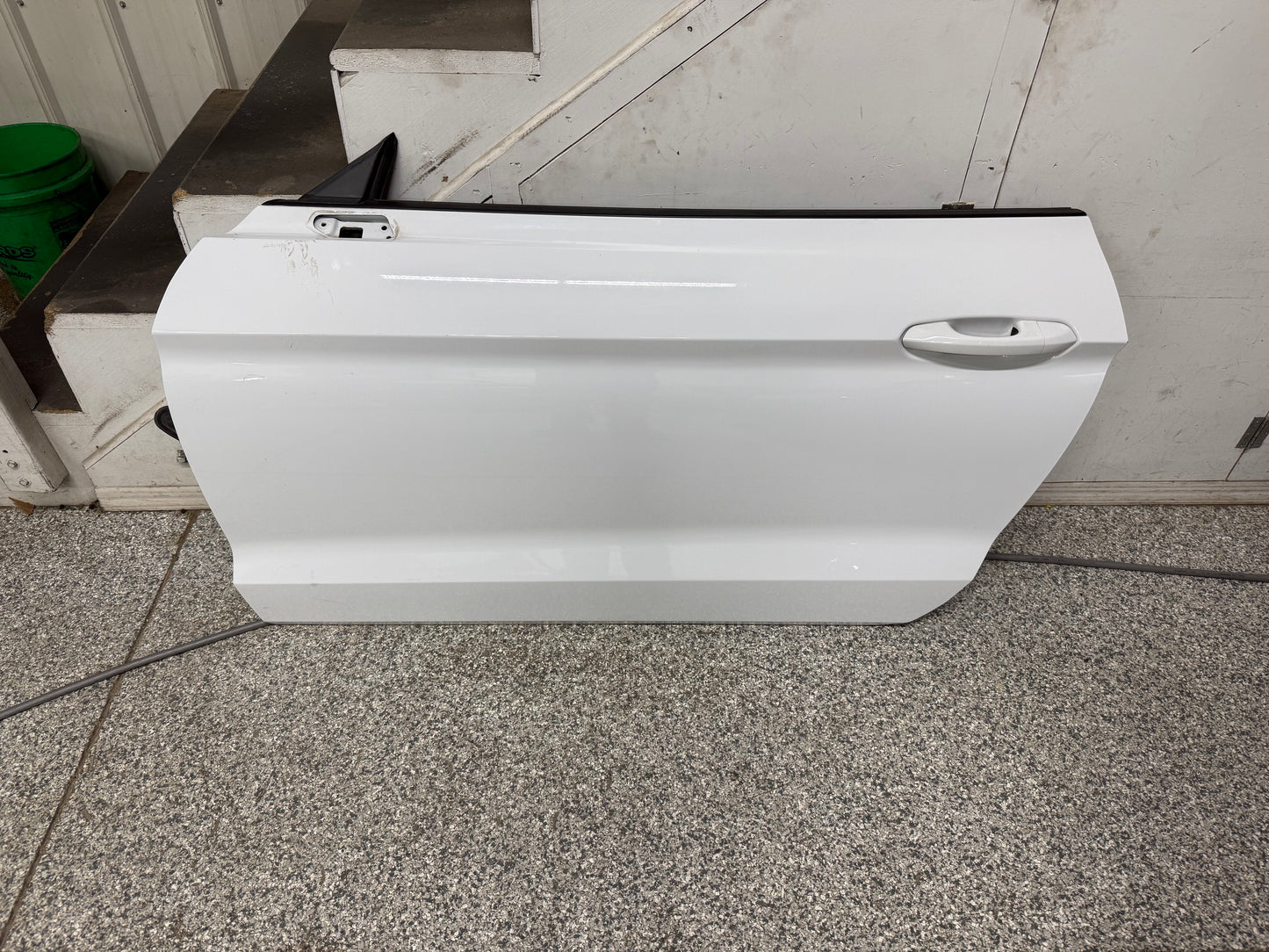 2015-2023 Ford Mustang GT GT500 LH Driver Side Door Complete w/Glass "YZ"