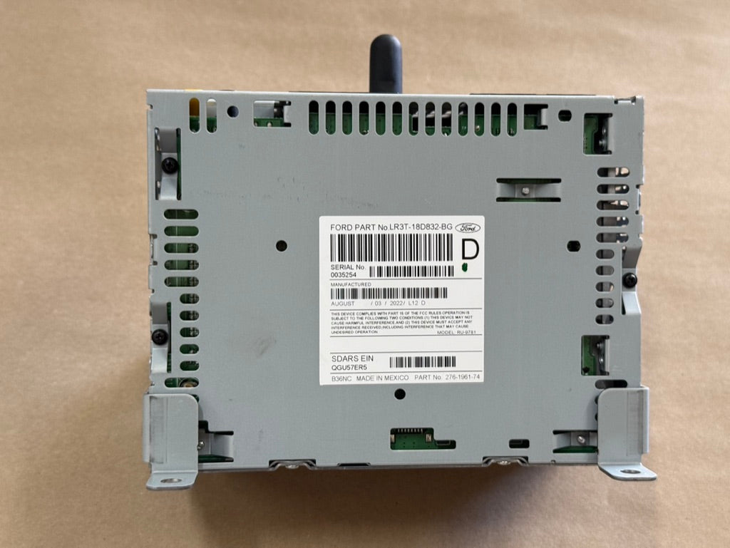 2022 Ford Mustang GT Touch Screen, Face Plate, Radio, Module USB Port