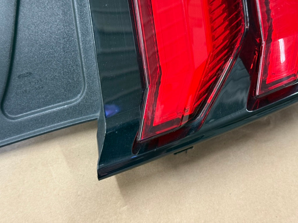 2018-2023 Ford Mustang GT V6 EcoBoost Tail Light RH Passenger Side LED