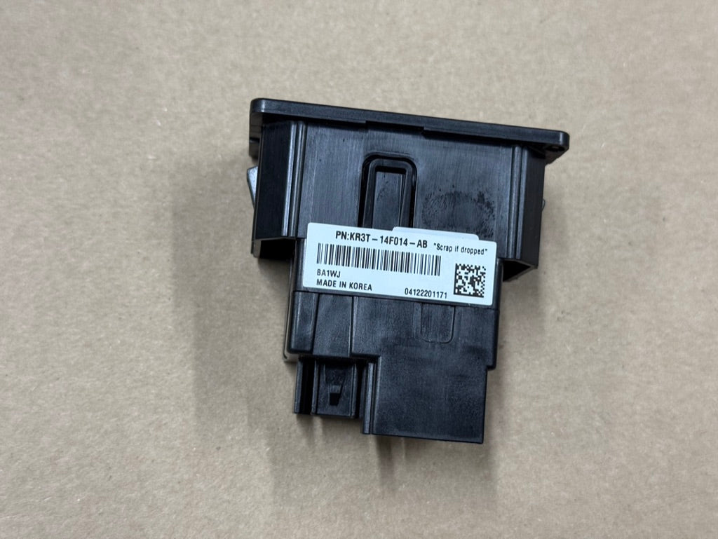 2022 Ford Mustang GT Touch Screen, Face Plate, Radio, Module USB Port