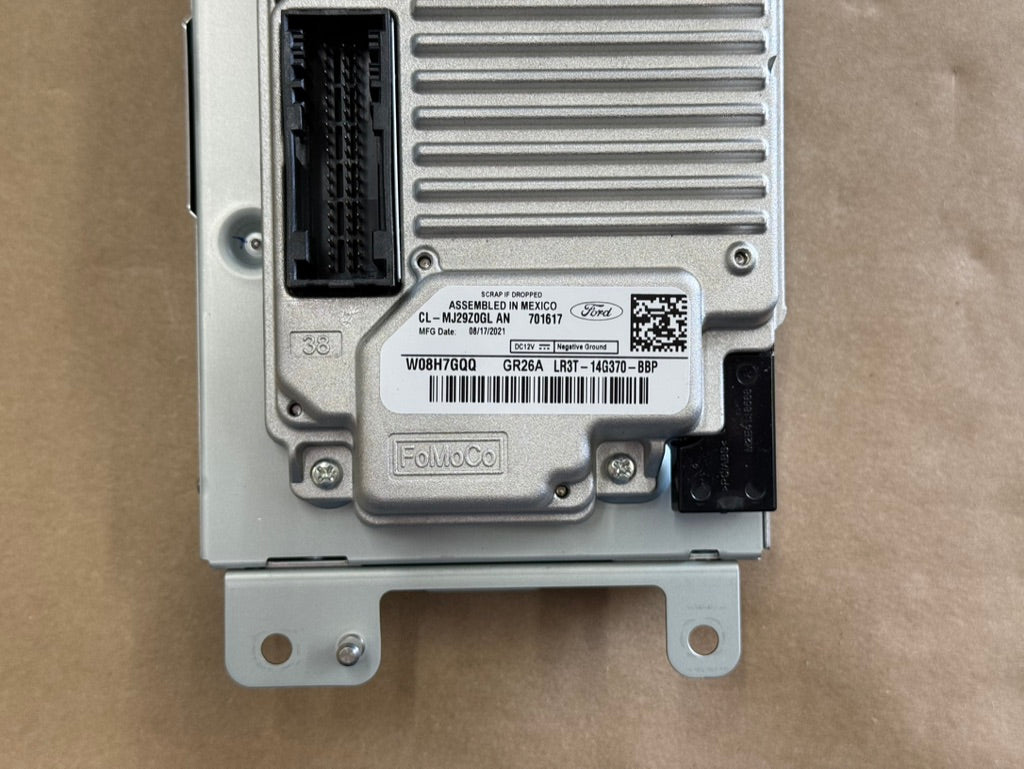 2021 Ford Mustang GT Touch Screen, Face Plate, Radio, Module USB Port