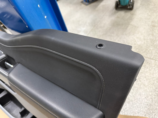 2023-2025 Ford F-250 F-350 Super Duty XLT Sport RH Passenger Front Door Panel