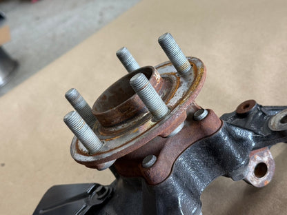 2024-2026 Ford Mustang GT LH Driver Side Front Spindle Knuckle Hub 19k Miles