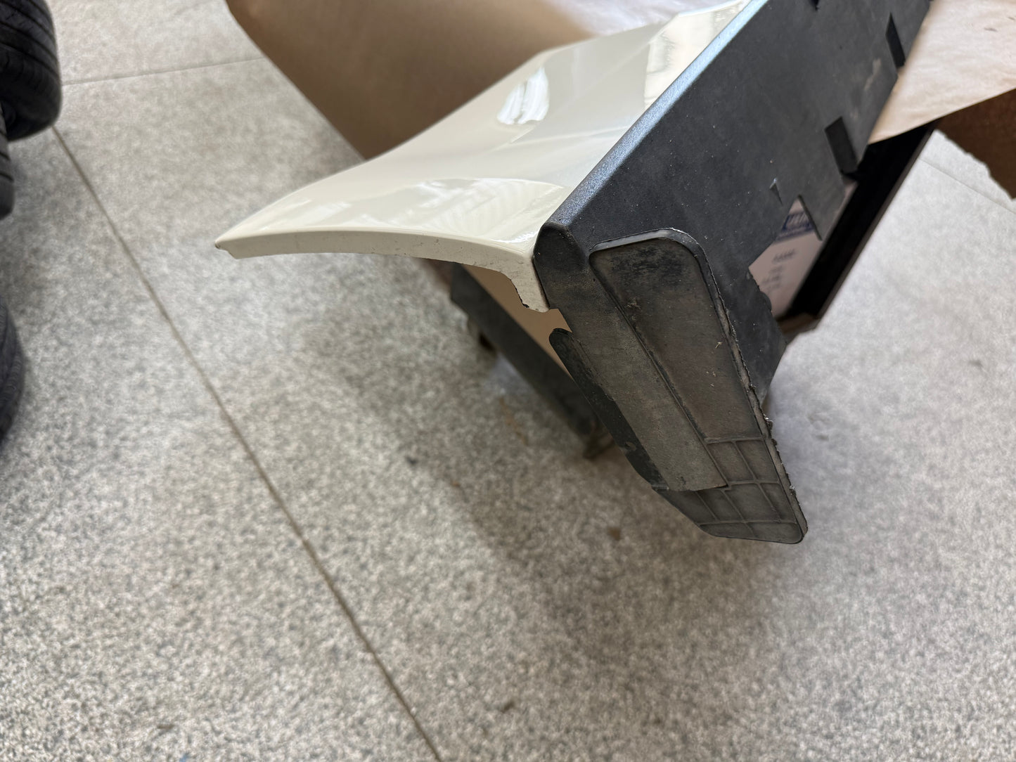 2015-2023 Ford Mustang GT V6 RH Passenger Side Skirt Molding "N4"