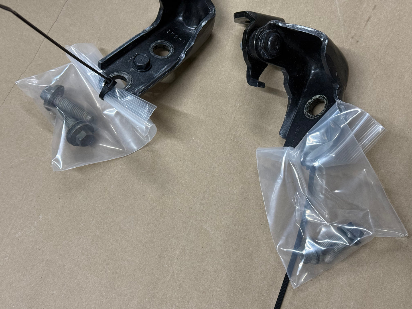 2023-2025 Ford F-250 F-350 Door Hinges LH Driver Front Upper Lower "M7"