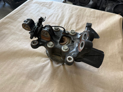 2024-2026 Mustang GT LH Driver Side Front Spindle Knuckle Hub 8k miles