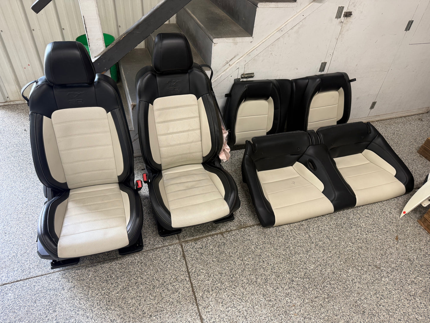 2015-2017 Mustang 50th Anniversary Leather Front Rear Seats Heated/Cooled