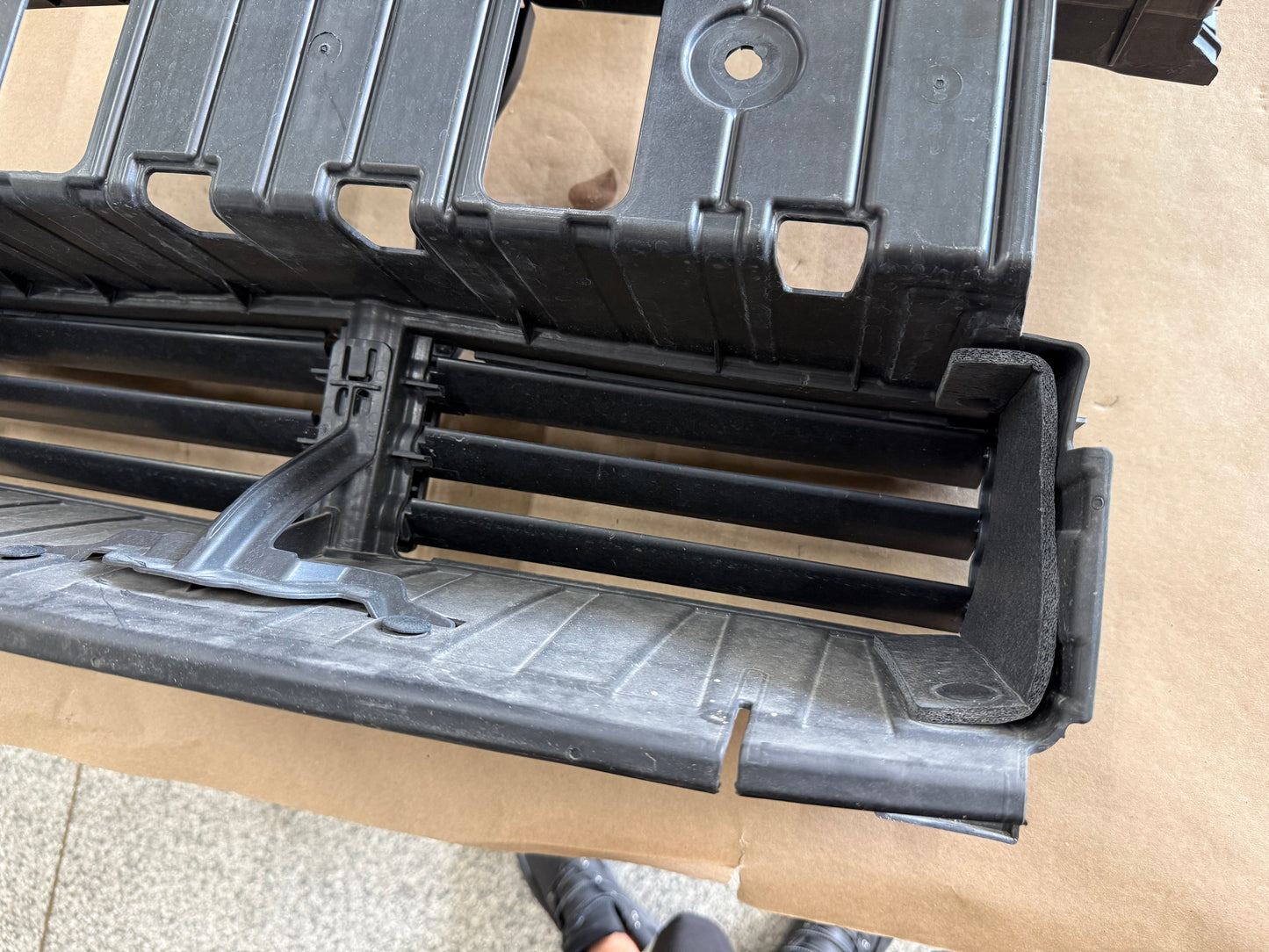 2018-2023 Ford Mustang GT Radiator Air Shutter Grille Assembly