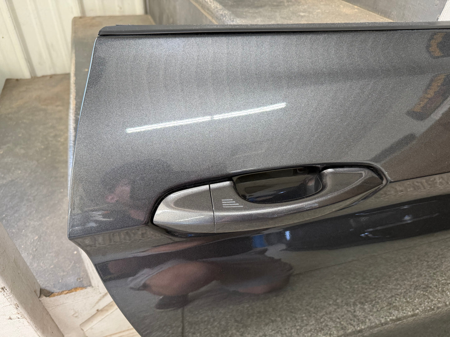 2015-2023 Ford Mustang GT EcoBoost RH Passenger Side Door Complete w/Glass "J7"