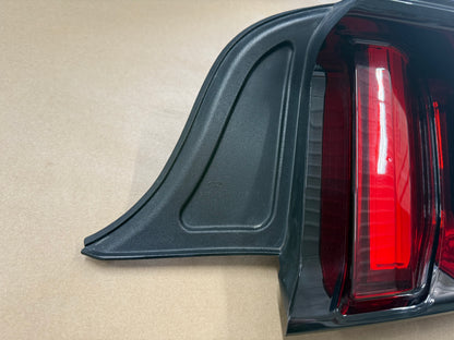 2015-2017 Ford Mustang GT V6 EcoBoost Tail Light RH Passenger Side LED