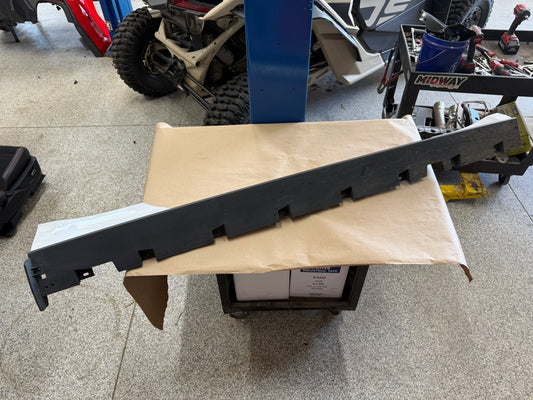 2015-2023 Ford Mustang GT V6 RH Passenger Side Skirt Molding "YZ"