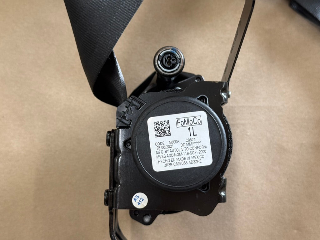 2018-2023 Ford Mustang 5.0 GT Convertible LH Driver Front Seat Belt Safety
