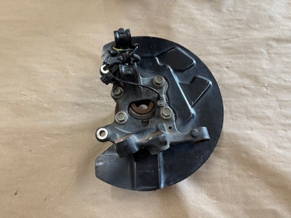 2021-2023 Ford Mustang 5.0 GT LH Driver Side Front Spindle Knuckle Hub 4 Bolt