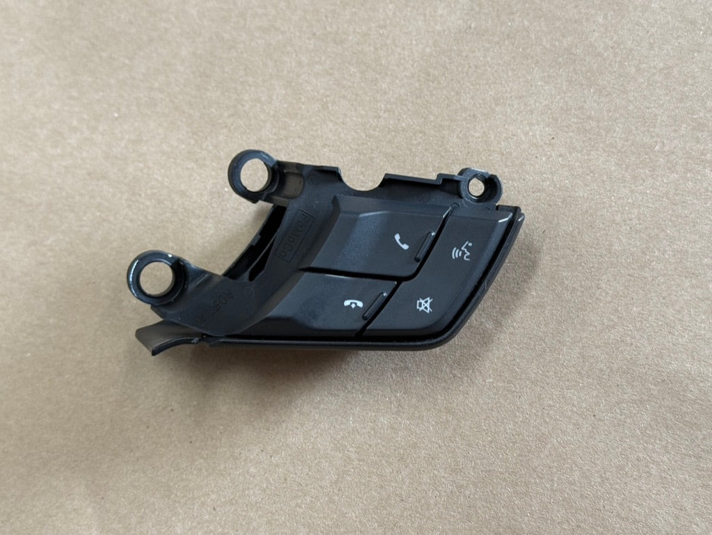 2015-2023 Ford Mustang GT RH Steering Wheel Button Sync Control