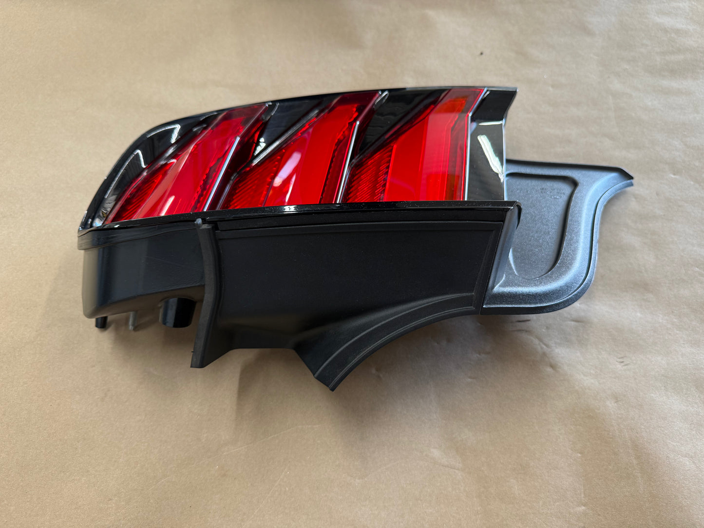 2018-2023 Ford Mustang GT V6 EcoBoost Tail Light RH Passenger Side LED