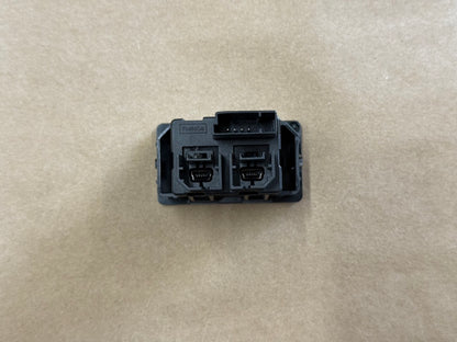Ford Mustang USB Port OEM 16-17