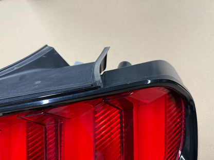2018-2023 Ford Mustang GT V6 EcoBoost Tail Light RH Passenger Side LED