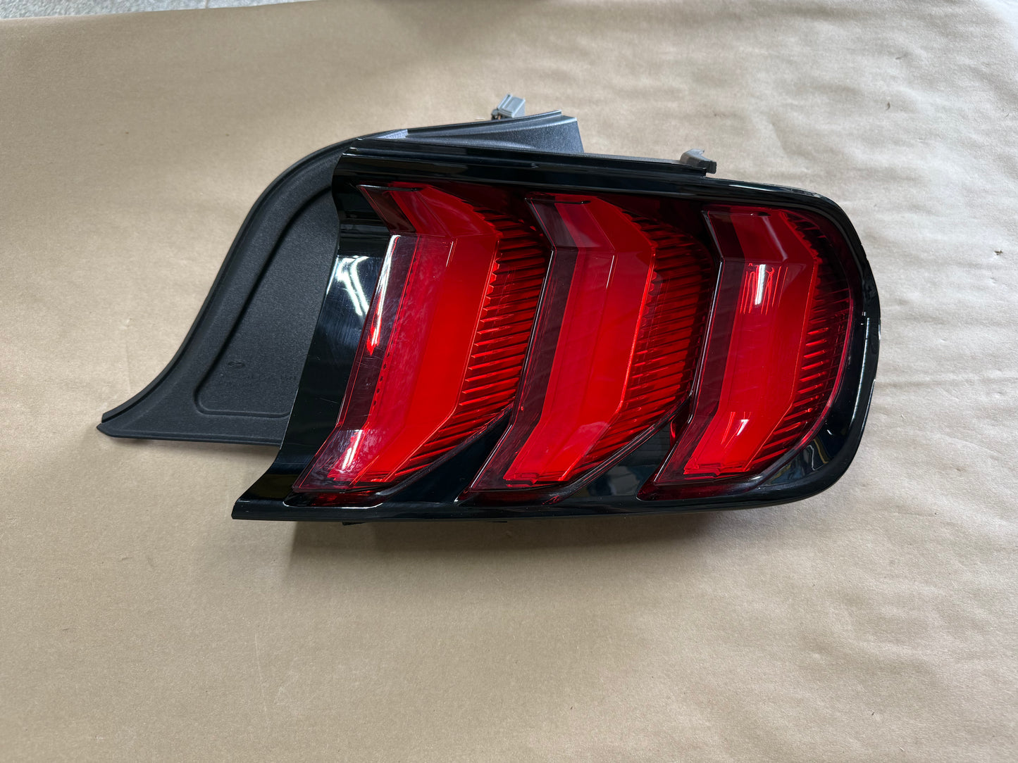 2018-2023 Ford Mustang GT V6 EcoBoost Tail Light RH Passenger Side LED
