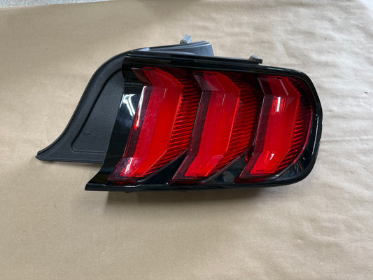 2018-2023 Ford Mustang GT V6 EcoBoost Tail Light RH Passenger Side LED